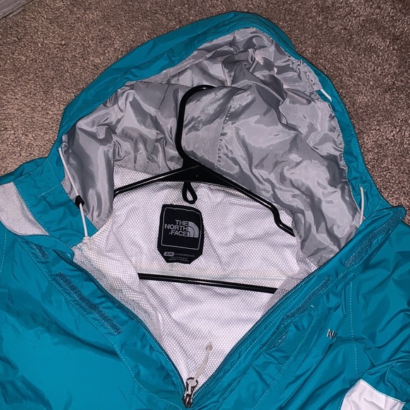 The North Face HyVent Rain Jacket Size Small - Picture 4 of 8